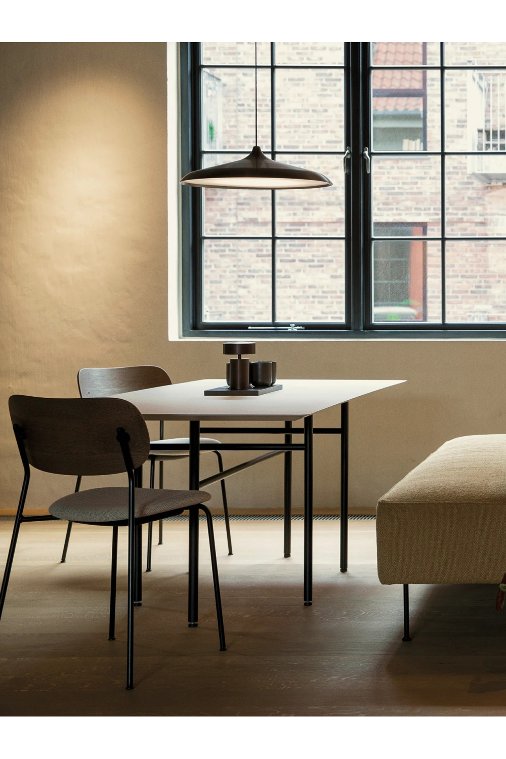 Rectangular Minimalist Dining Table | Audo Copenhagen Snaregade | Oroa.com