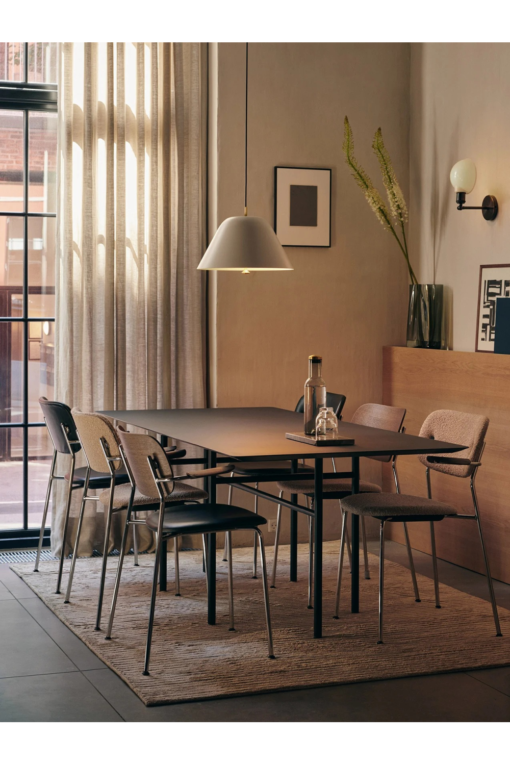 Rectangular Minimalist Dining Table | Audo Copenhagen Snaregade | Oroa.com
