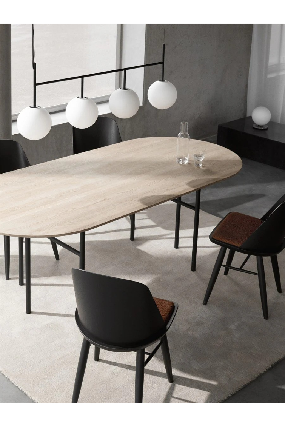 Oval Minimalist Dining Table | Audo Copenhagen Snaregade | Oroa.com