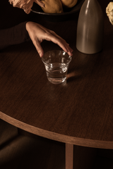 Intersecting-Base Round Dining Table | Audo Copenhagen Androgyne | Oroa.com