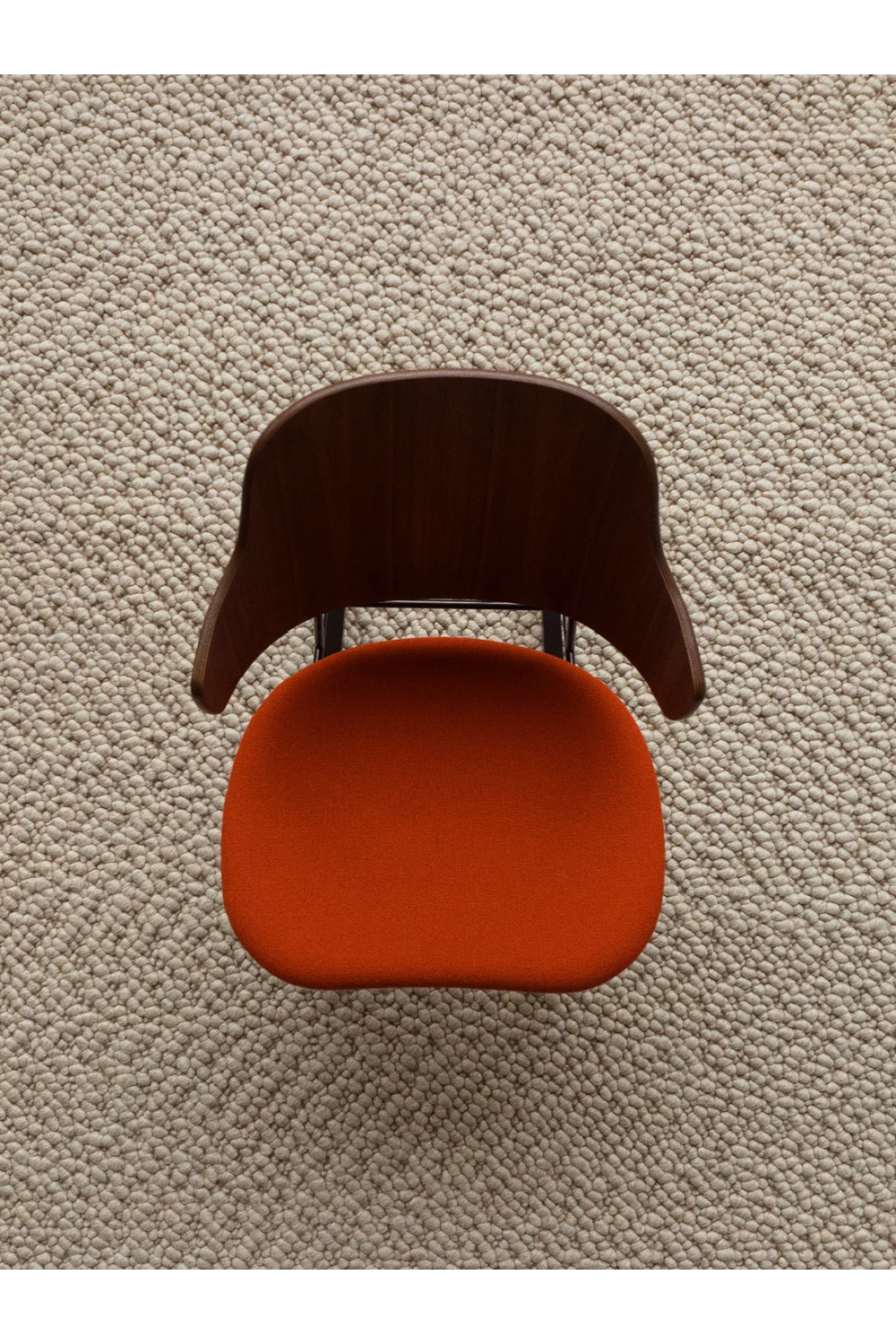 Wooden-Back Dining Chair | Audo Copenhagen The Penguin | Oroa.com