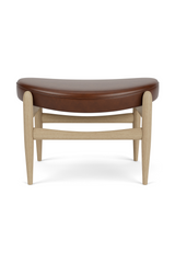 Wooden Base Padded Ottoman | Audo Copenhagen Elizabeth | Oroa.com