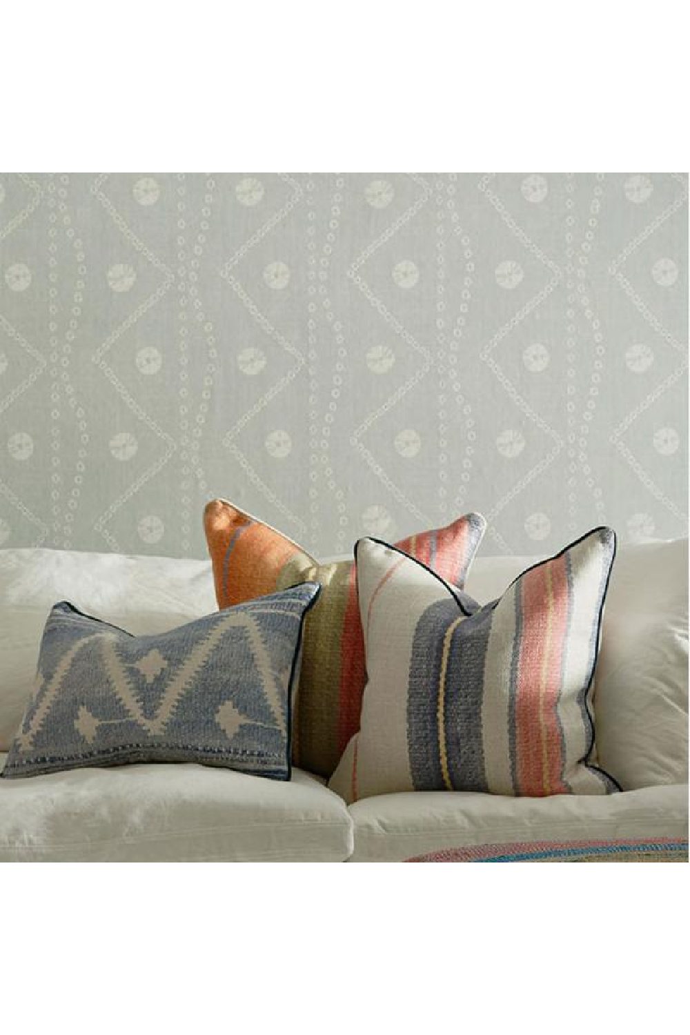 Multi-toned Cushion with Velvet Piping | Andrew Martin Elbrus | Oroa.com