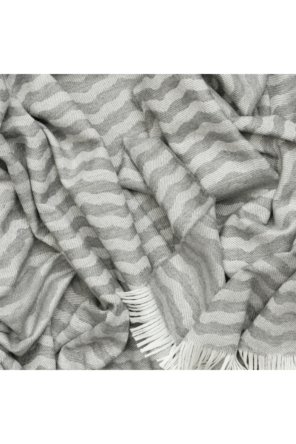 Wavy Pattern Wool Throw | Andrew Martin Fosca | Oroa.com