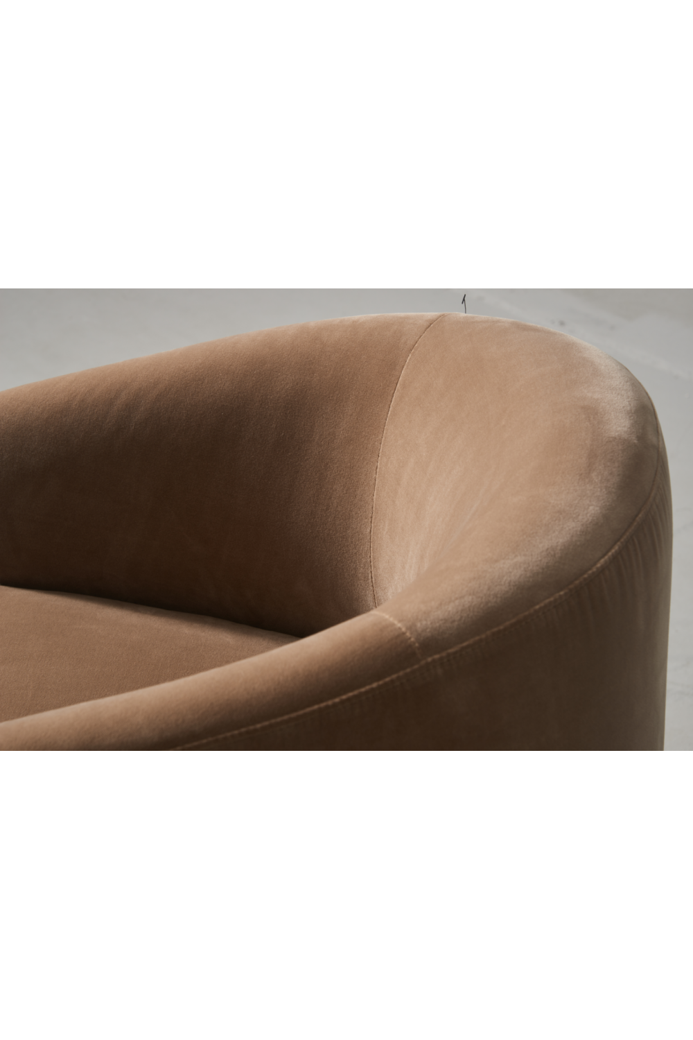 Beige Velvet Tub Dining Chair | Andrew Martin Alto | Oroa.com