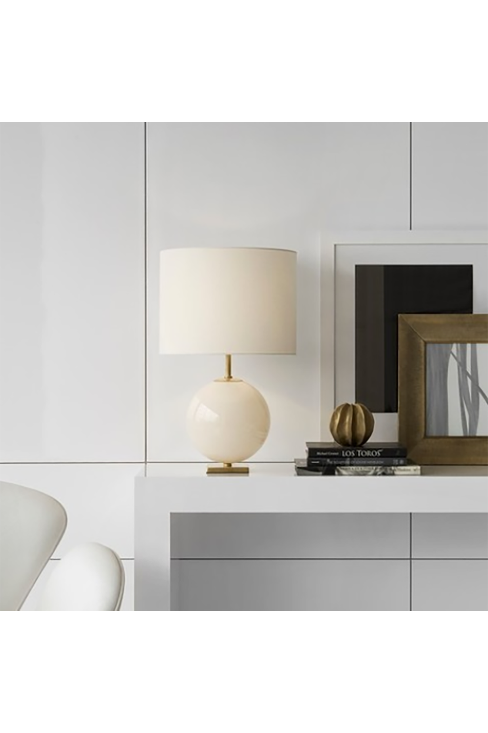 Orb Table Lamp | Andrew Martin Elsie | Oroa.com