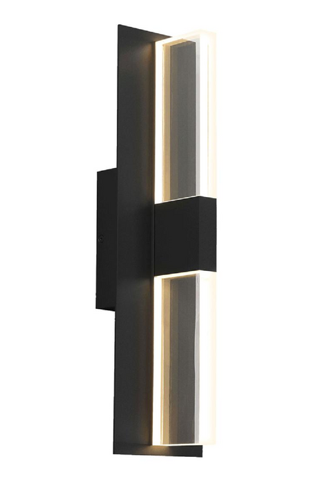 Matte Black Outdoor Wall Light | Andrew Martin Lyft | Oroa.com