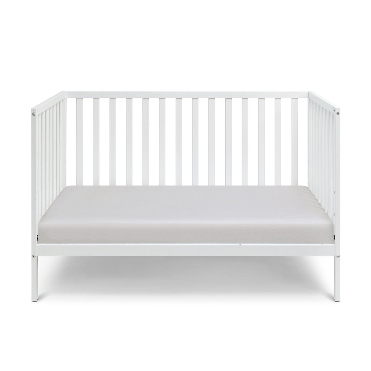 White Palmer 3-in-1 Convertible Island Crib | OROA Kids