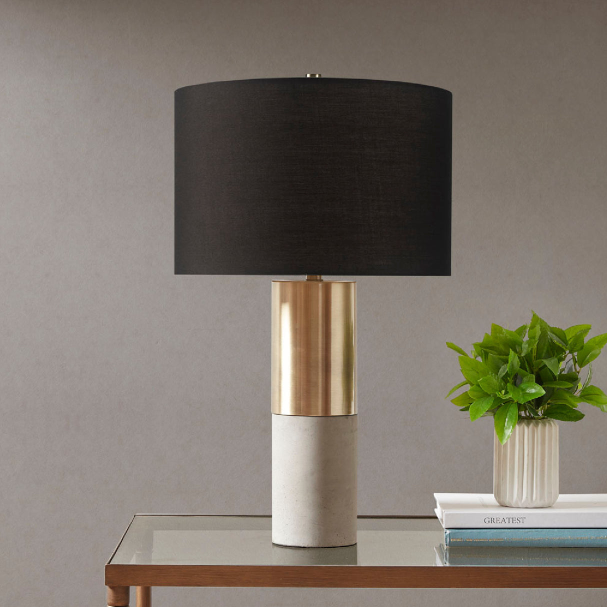 Black Concrete Table Lamp | OROA