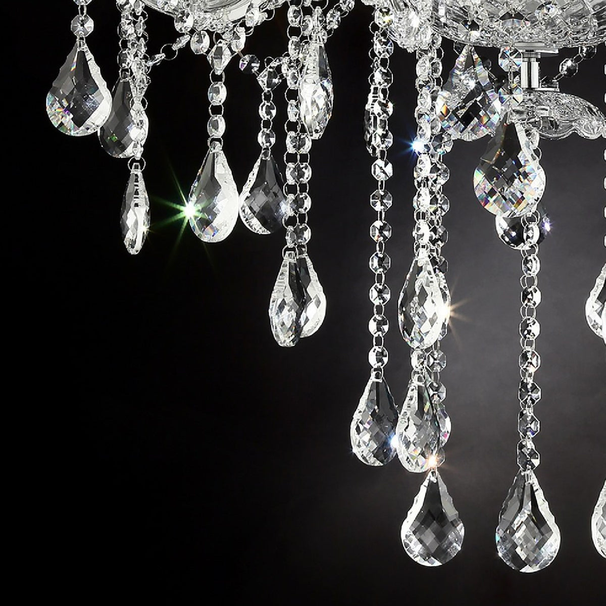Silver Crystal 8-Led Light Chandelier | OROA