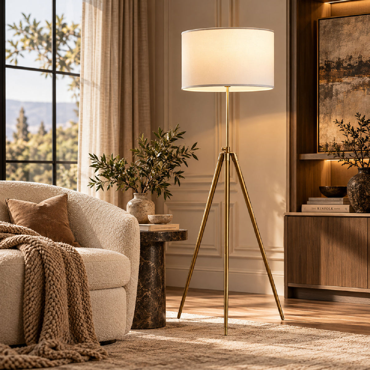 Adjustable Height Tripod Floor Lamp | OROA