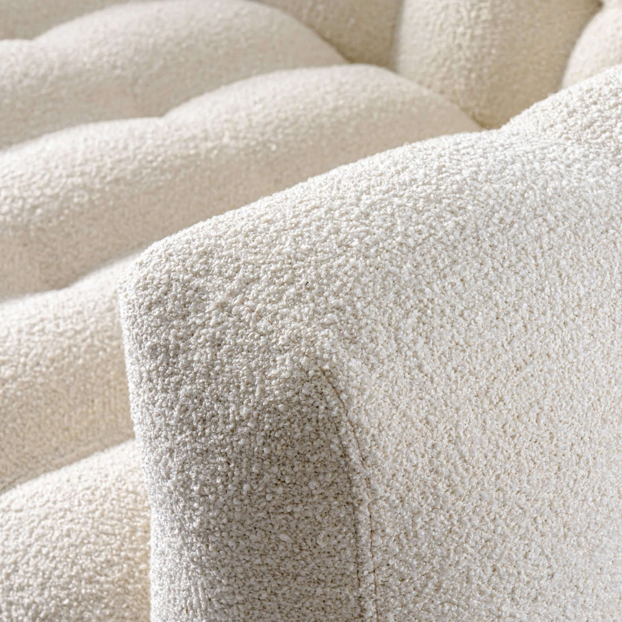 Modern Cream Boucle Tufted Chesterfield Sofa | OROA