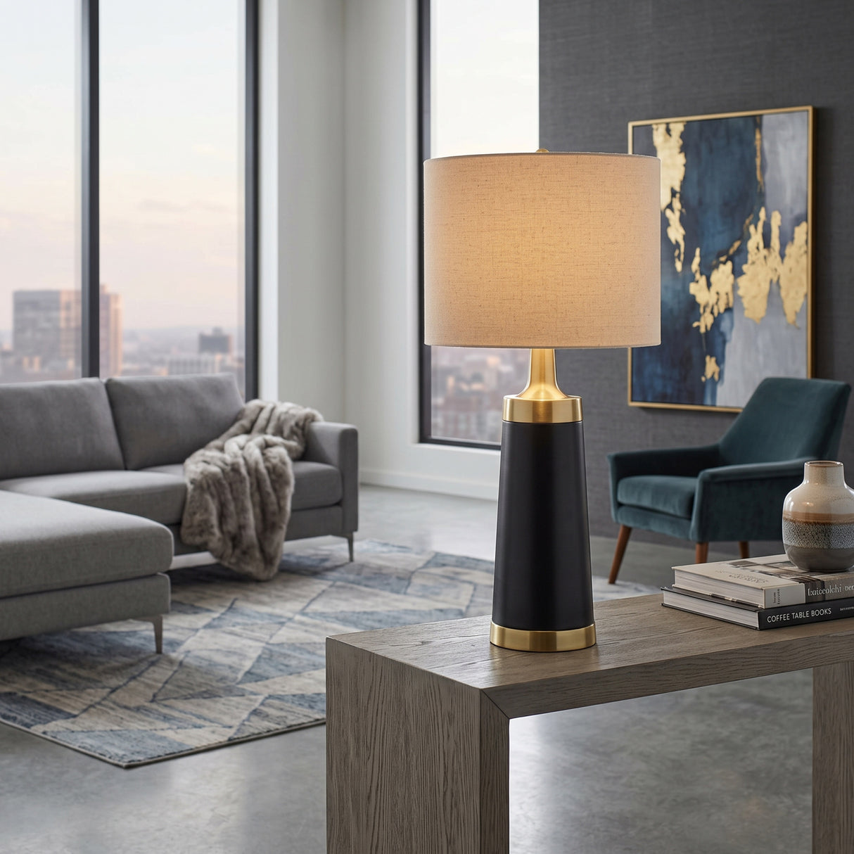 Black Metal Table Lamp | OROA