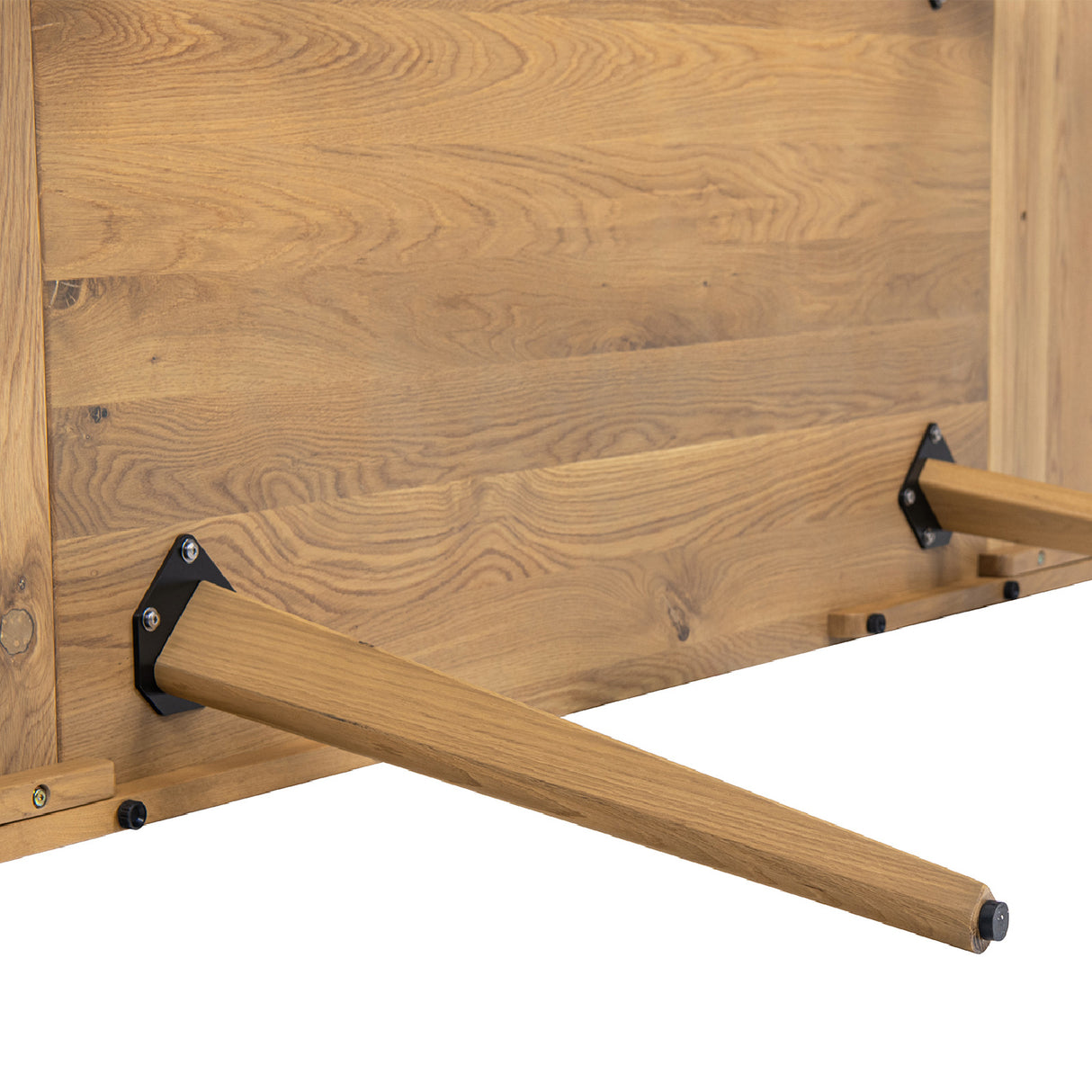 Solid Oak Wood Extendable Dining Table | OROA