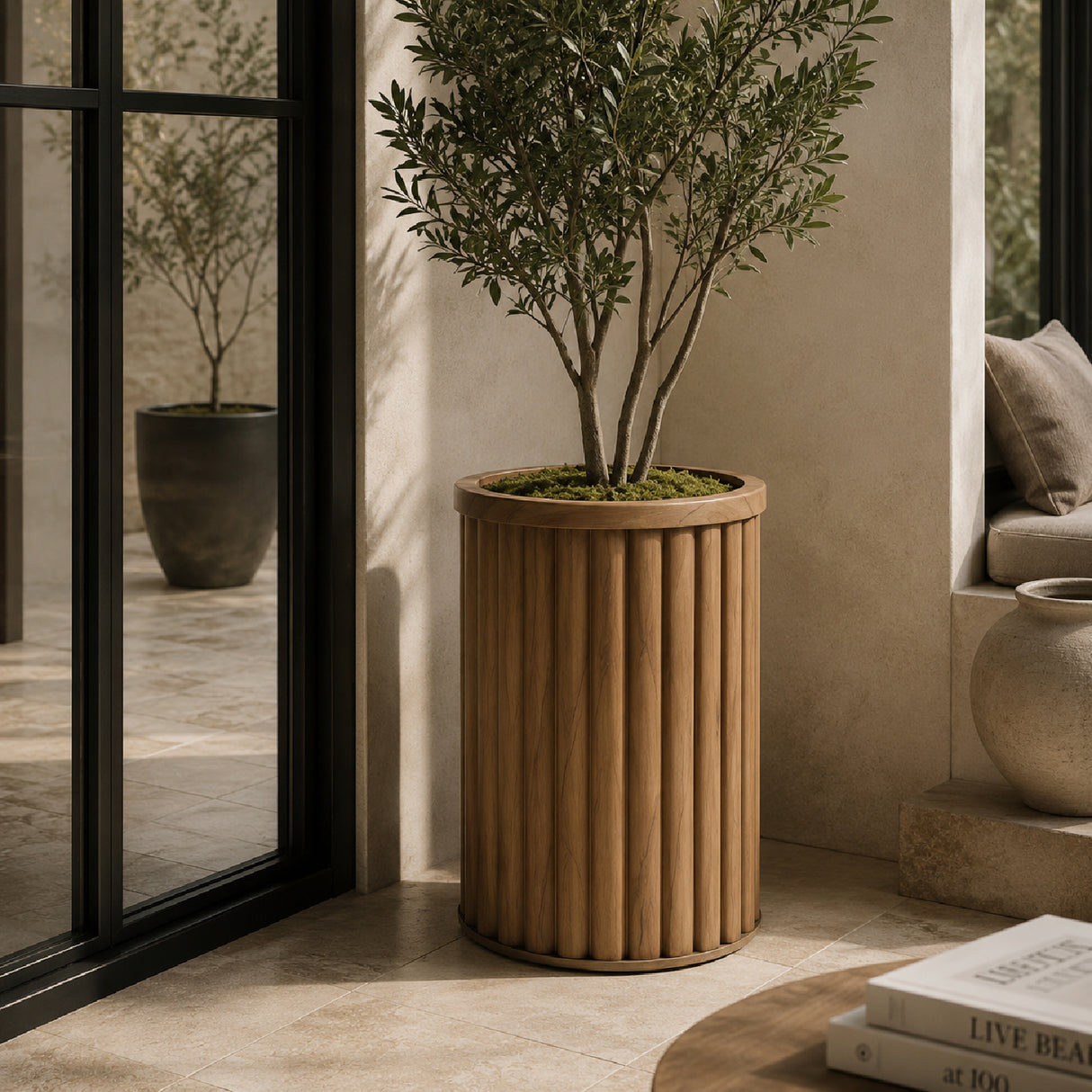 Round Strata Column Planter MD | OROA