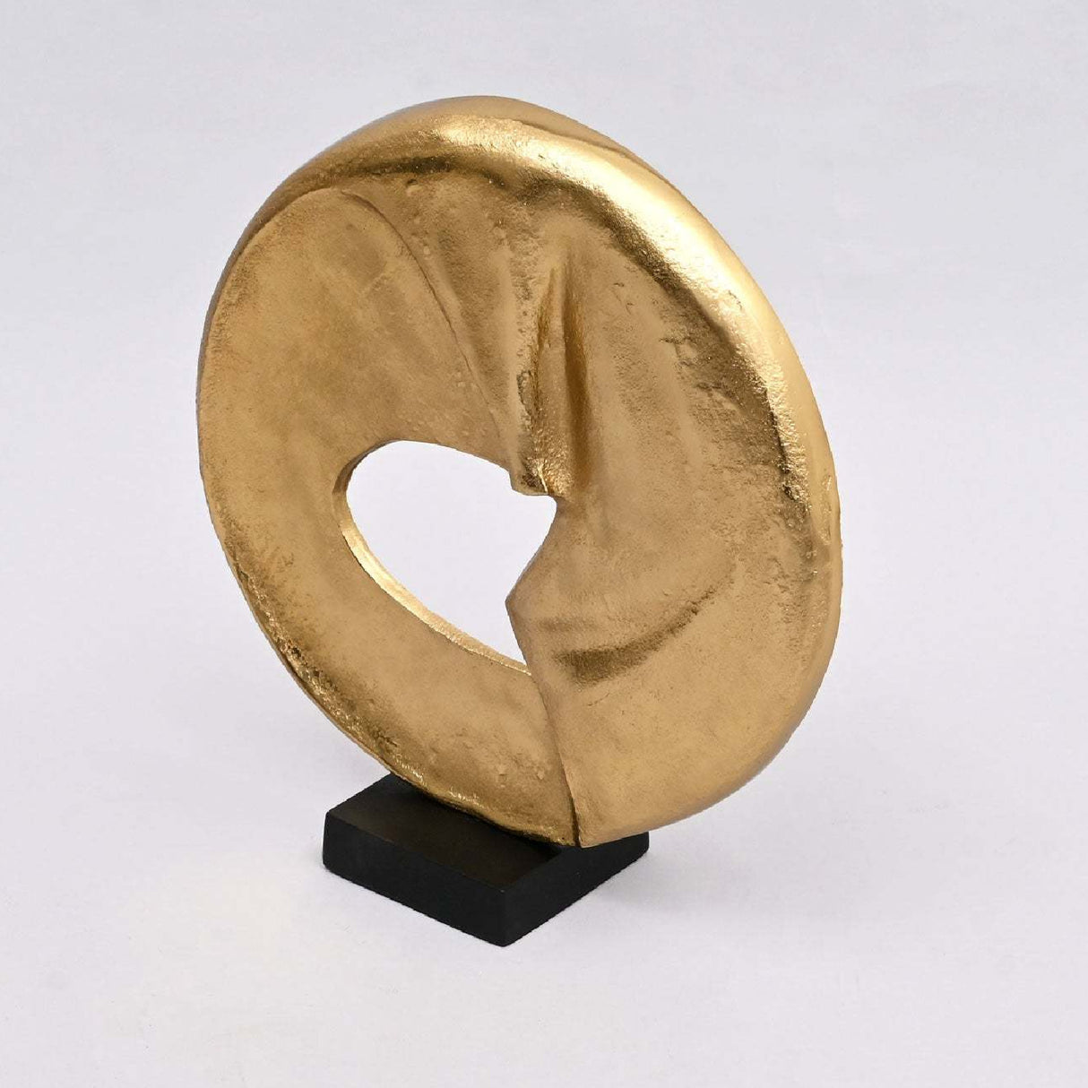 Gold Circular Flow Table Sculpture | OROA