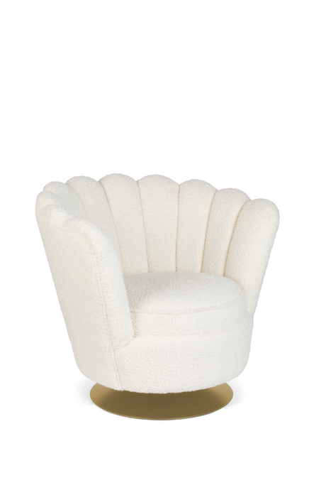 Modern Scalloped Lounge Chair | Bold Monkey | OROA.com