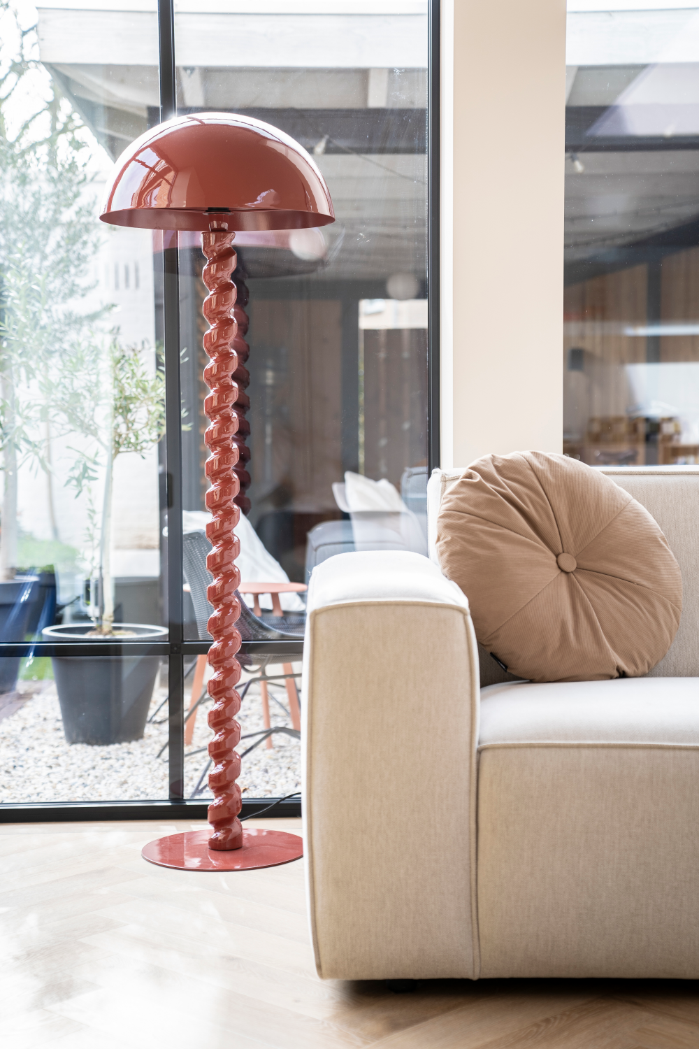   Twisted Metal Floor Lamp | Oroa.com