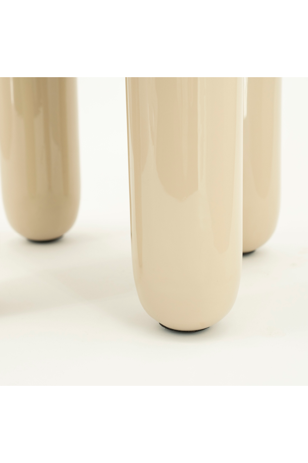 Glossy Iron Round Side Table | By-Boo Balloon | OROA.com