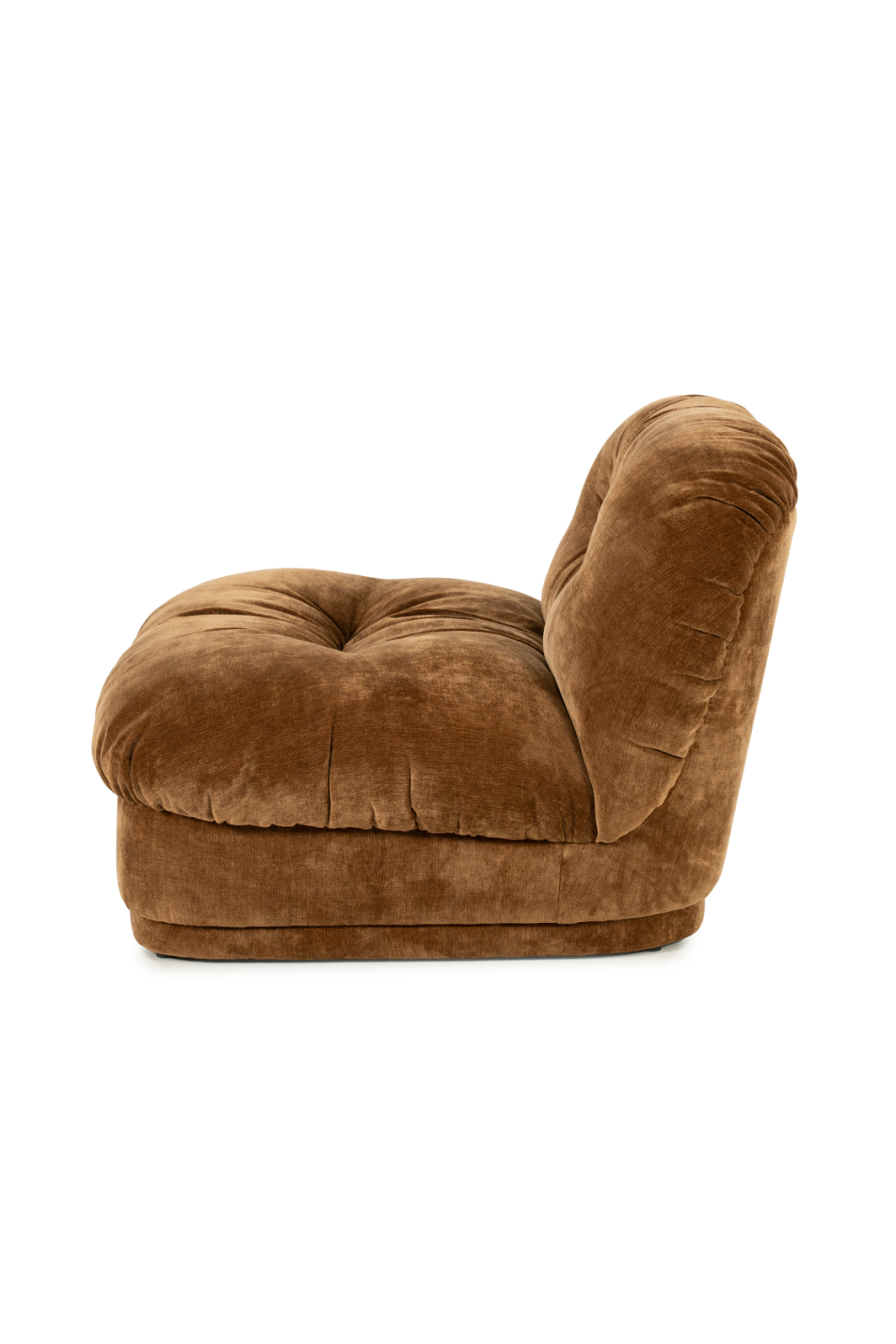 Fully-Upholstered Wrinkled Lounge Chair | By-Boo Nook | Oroa.com