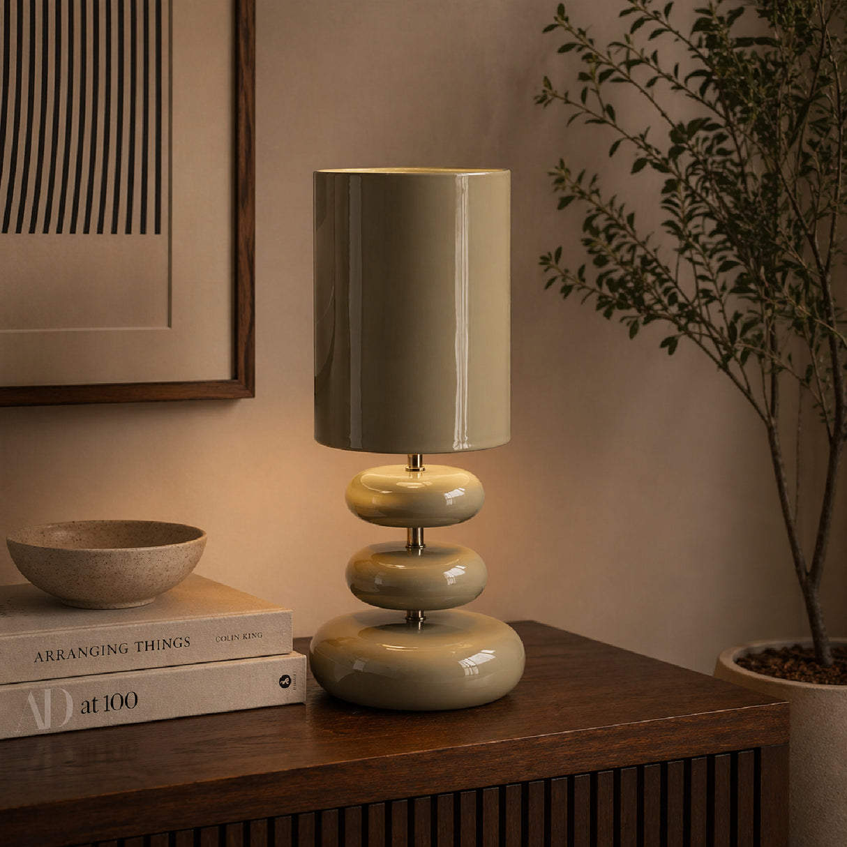   Glossy Iron Table Lamp | Oroa.com