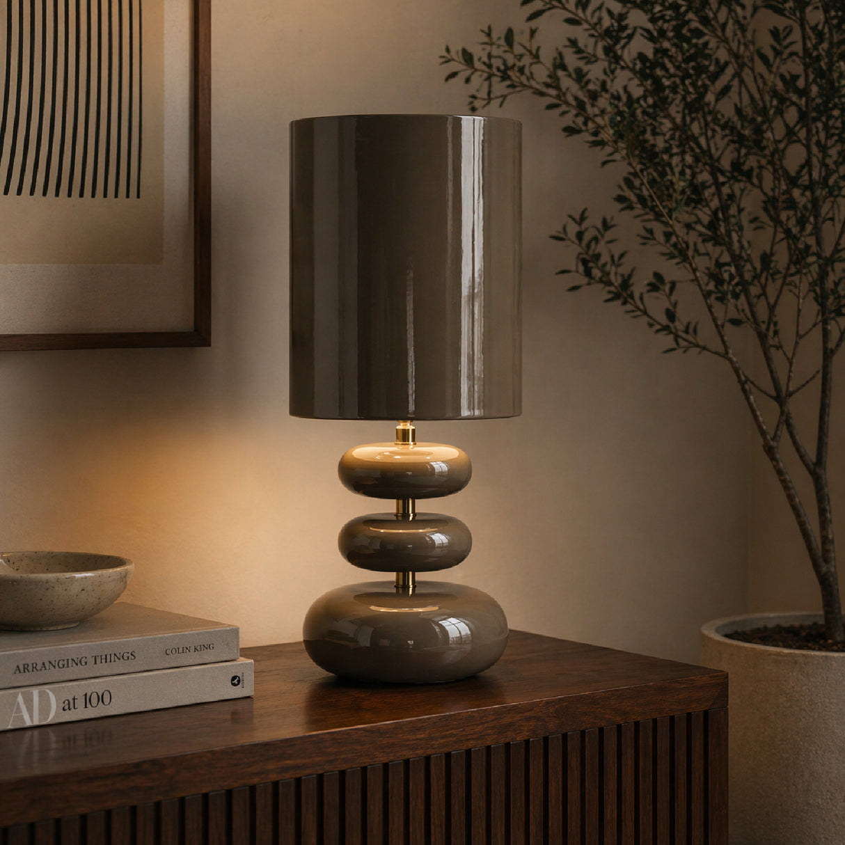   Glossy Iron Table Lamp | Oroa.com