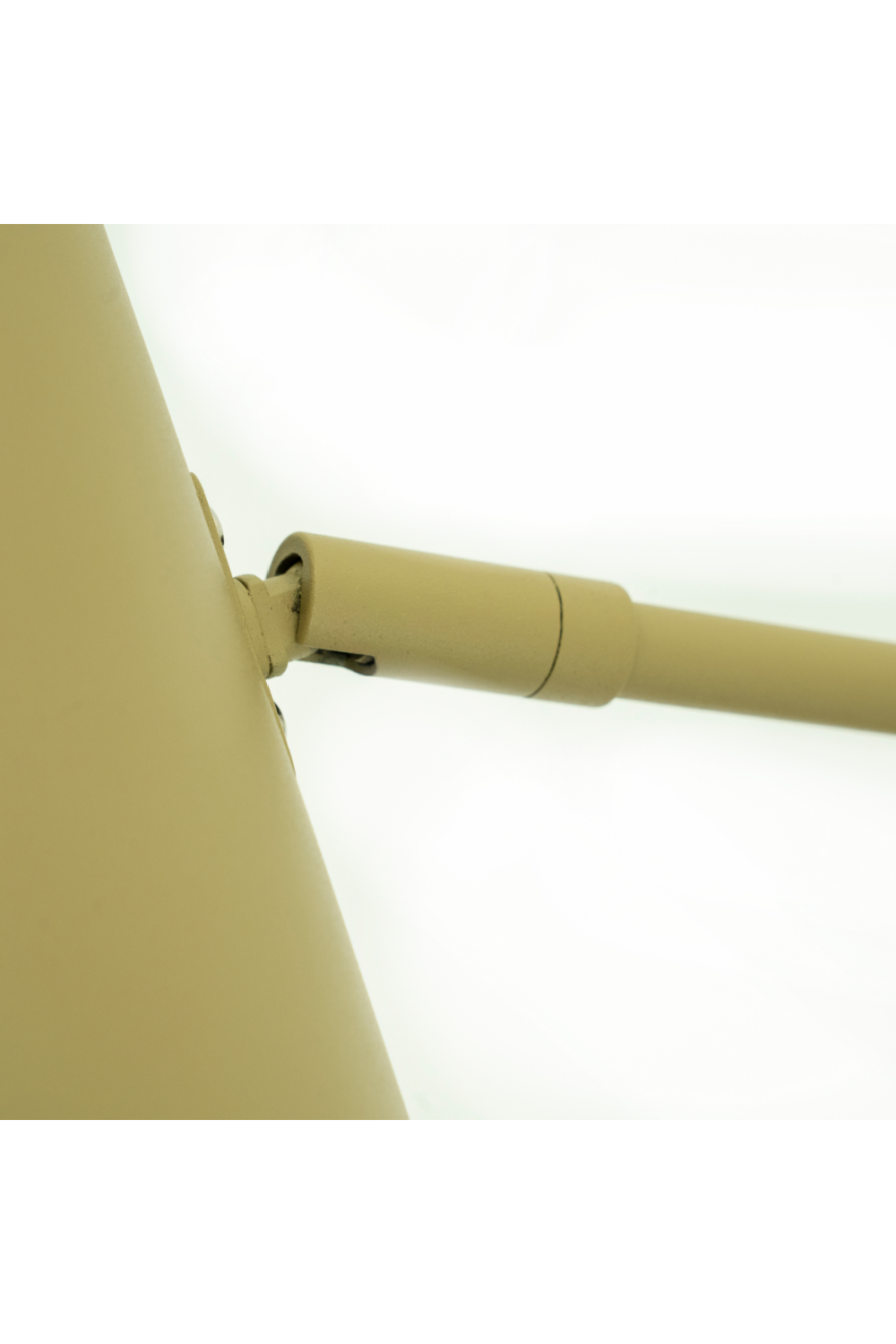 Painted Iron Table Lamp | By-Boo Capa | Oroa.com