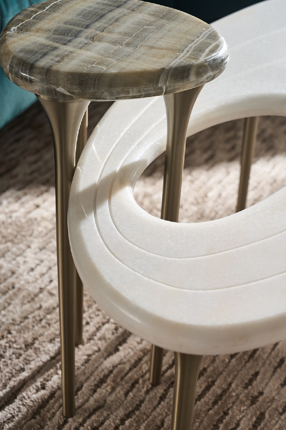 Oval Marble Modern Coffee Table | Caracole Resonance | Oroa.com