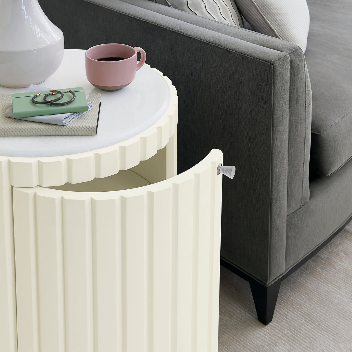   Gray Velvet Tufted Sofa | Oroa.com