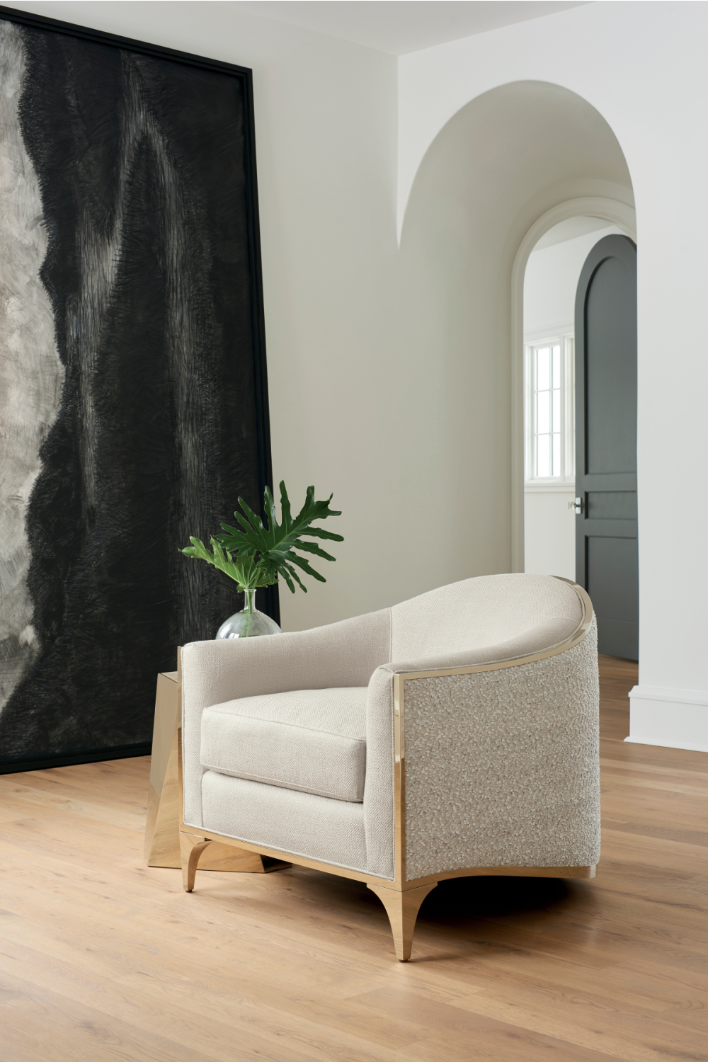 Mid-Century Modern Barrel Chair | Caracole The Svelte | Oroa.com