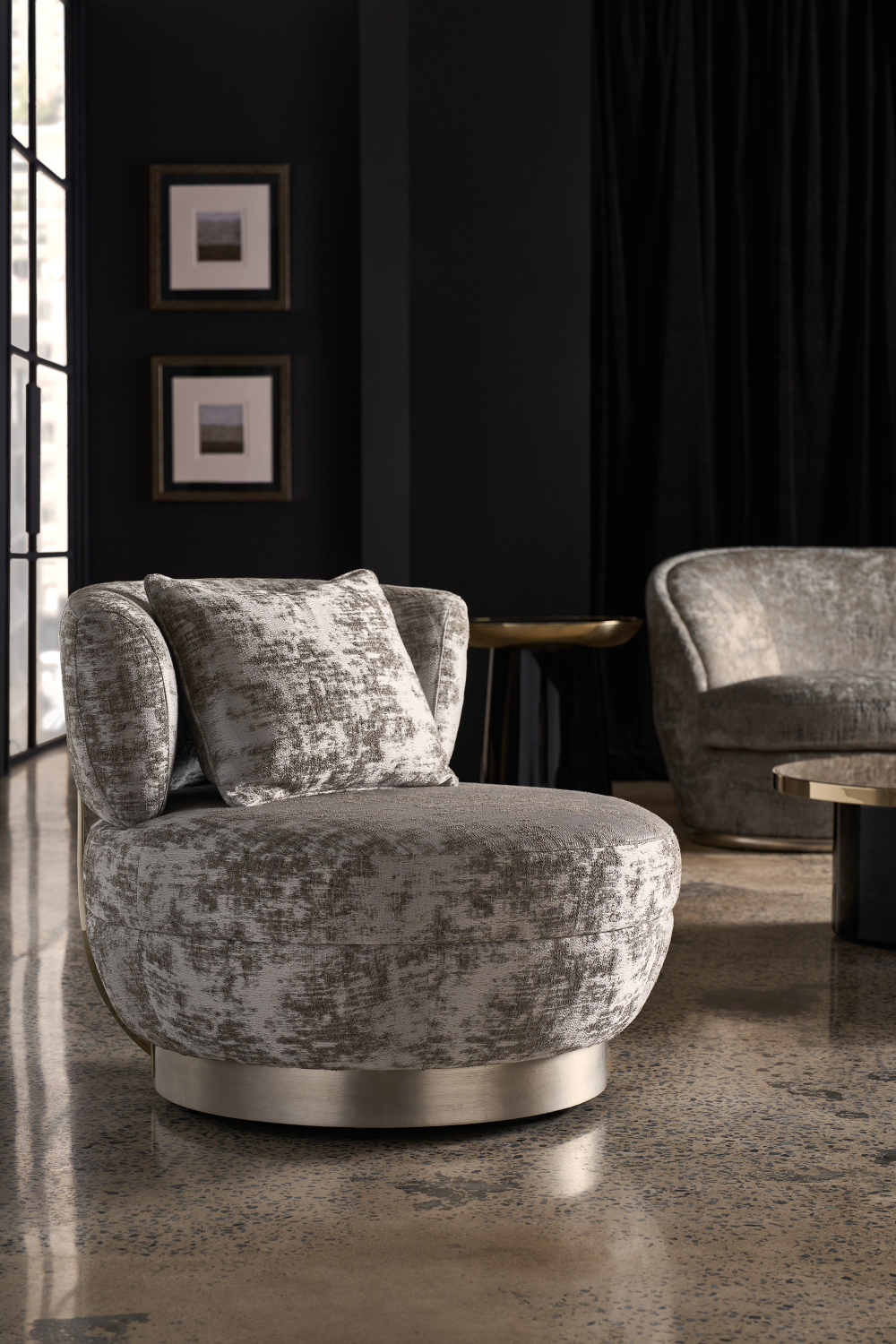 Organic-Shaped Chenille Sofa | Caracole Nebula | Oroa.com