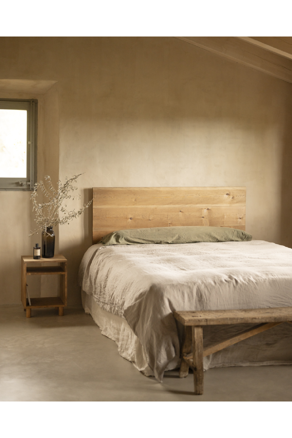 Straight-Cut Pine Wood Headboard | Decowood Flanders | Oroa.com