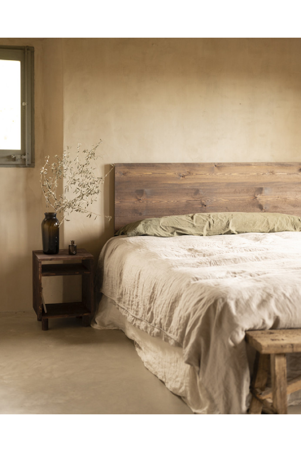 Straight-Cut Pine Wood Headboard | Decowood Flanders | Oroa.com