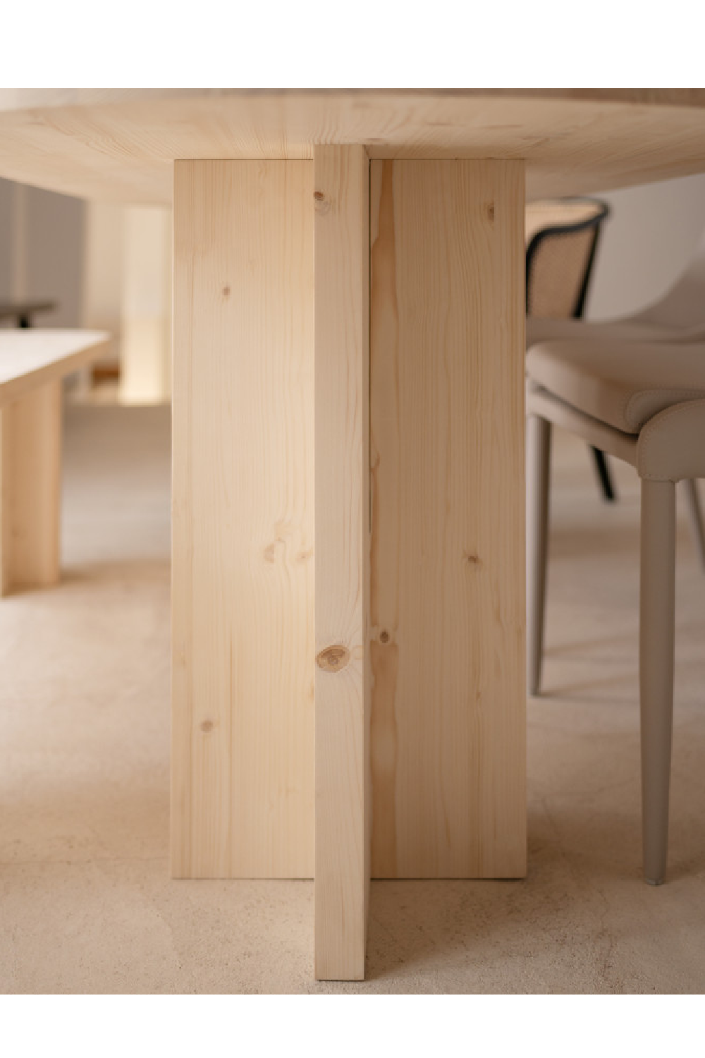 Oval Solid Wood Dining Table | Decowood Tokyo | Oroa.com