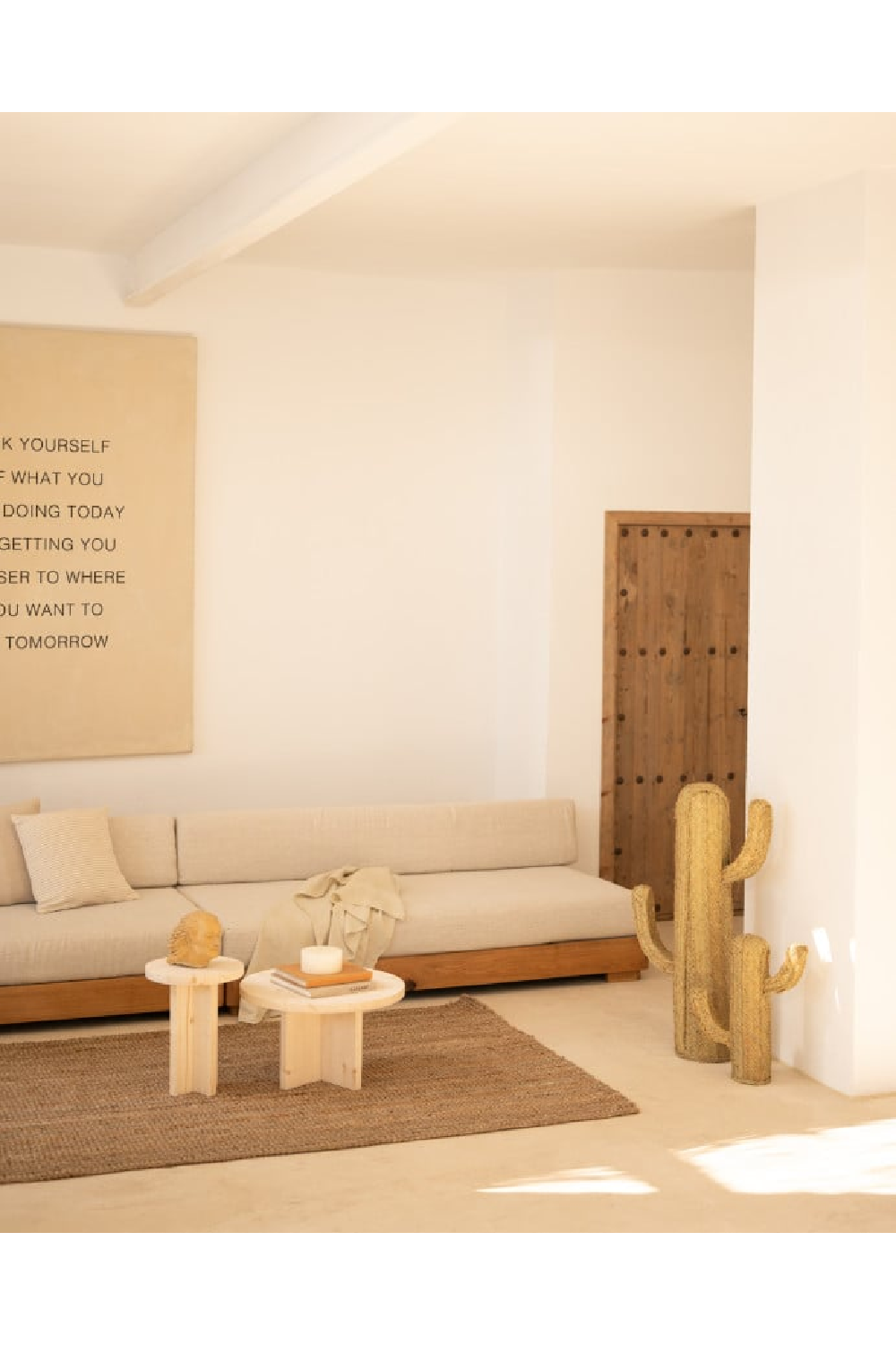 Round Solid Wood Stool | Decowood Tokyo | Oroa.com