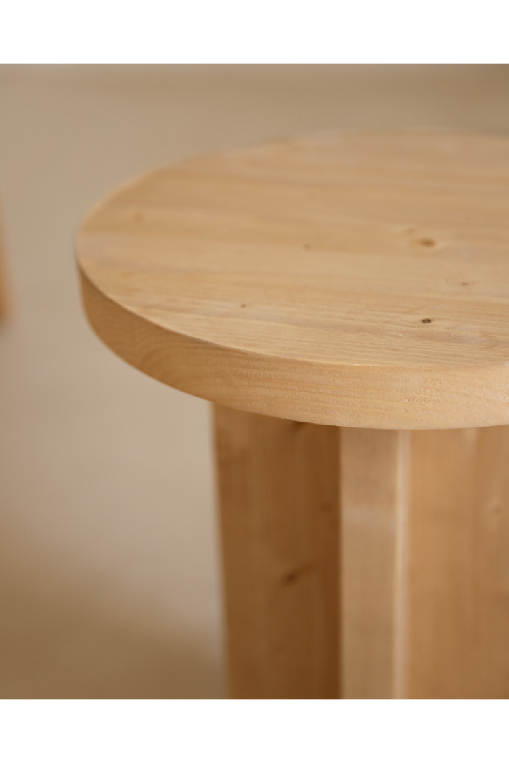 Round Solid Wood Stool | Decowood Tokyo | Oroa.com