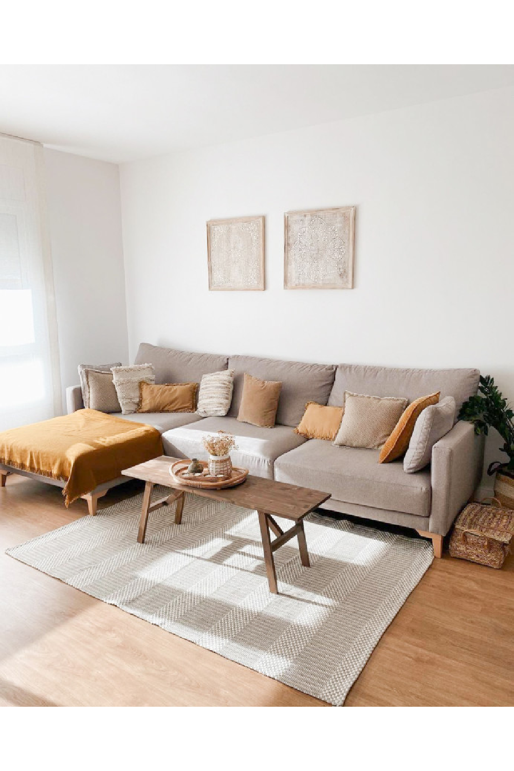 Scandinavian Wooden Coffee Table | Decowood Siep | OROA.com