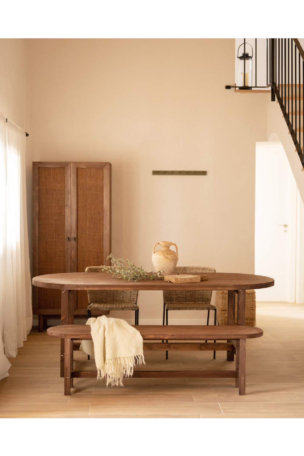 Wooden Oval Dining Table | Decowood Olivia | Oroa.com