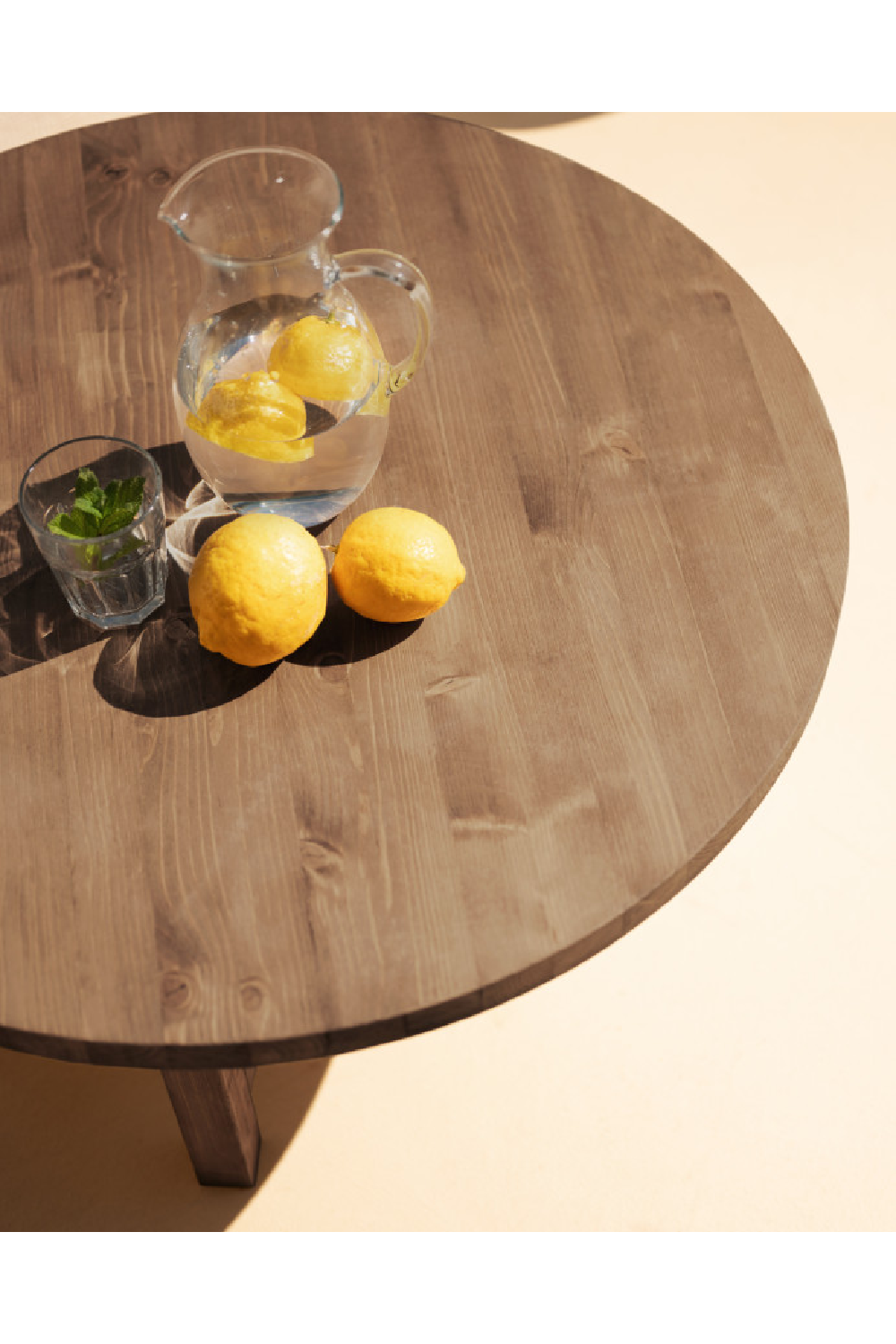 Round Solid Wood Coffee Table | Decowood Olivia | Oroa.com