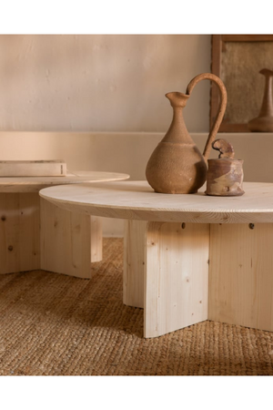 Varnished Wood Round Coffee Table | Decowood Bloom | Oroa.com