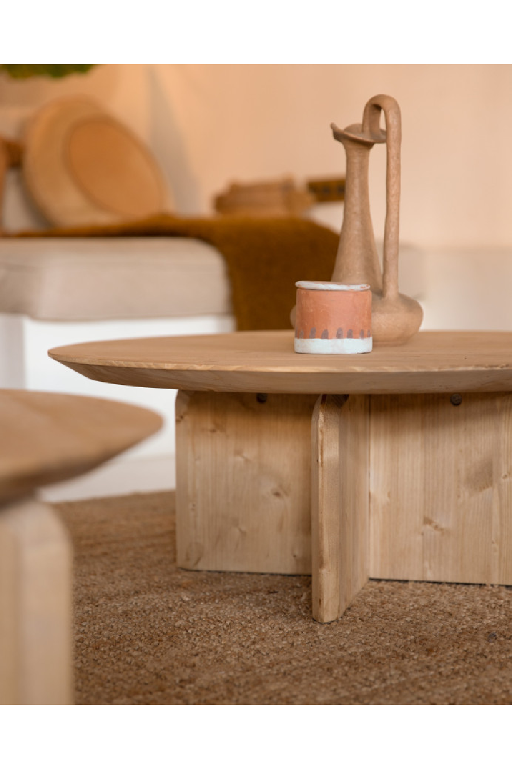 Round Solid Wood Coffee Table | Decowood Bloom | Oroa.com