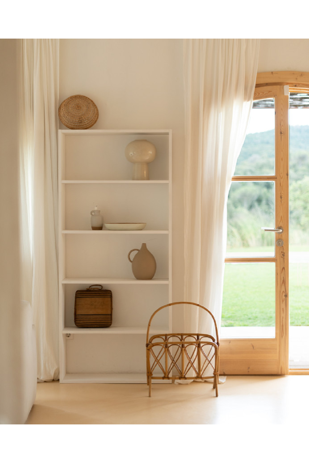 Spruce Wood Nordic Shelf | Decowood Saura | OROA.com