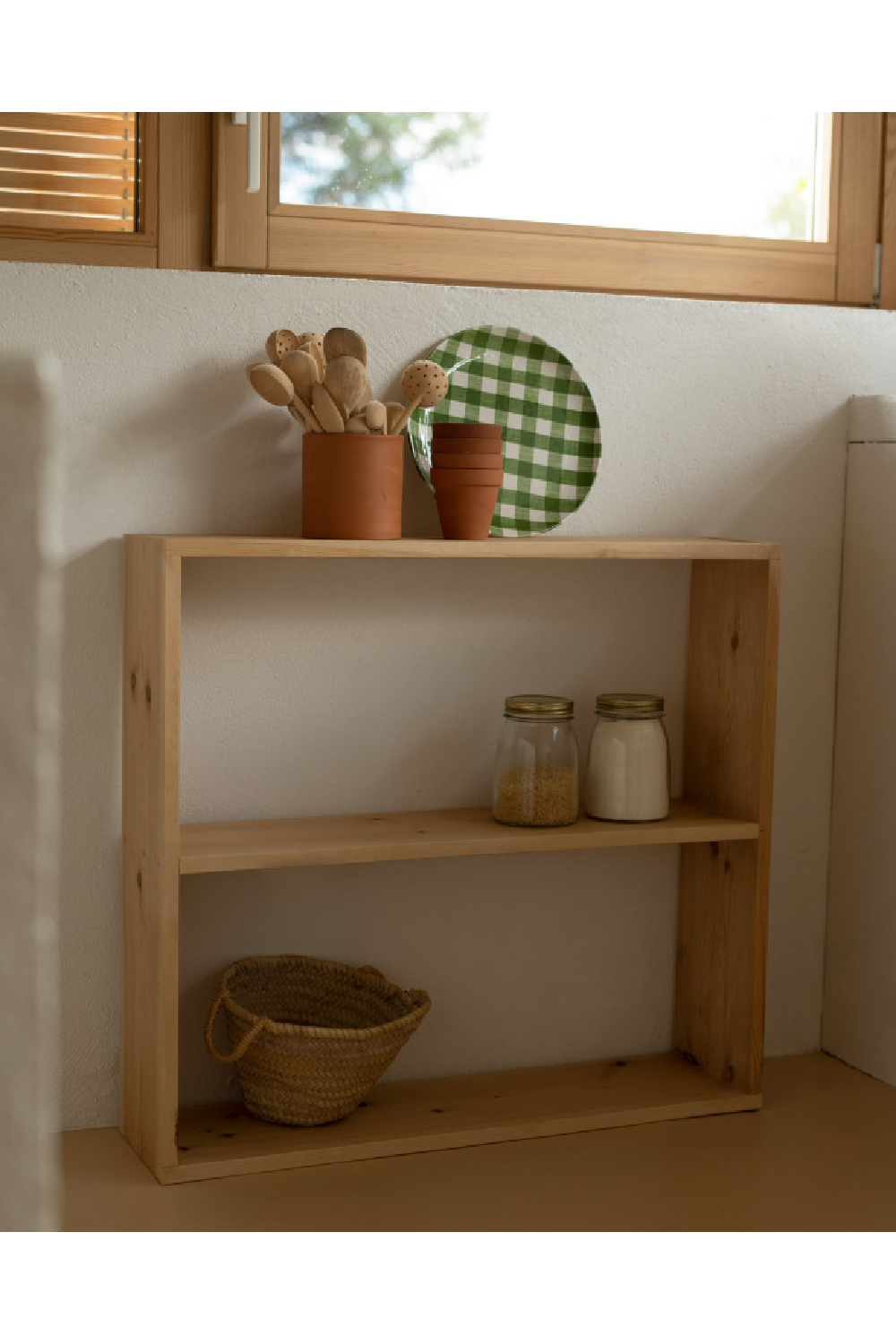 Spruce Wood Nordic Shelf | Decowood Saura | OROA.com