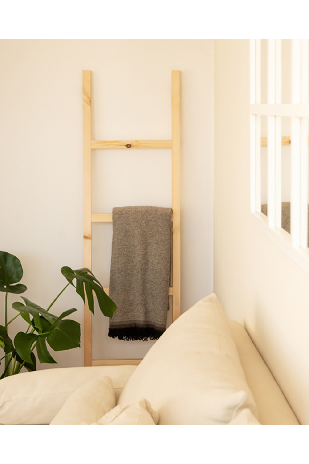 Solid Pine Wood Ladder | Decowood Stairs | OROA.com