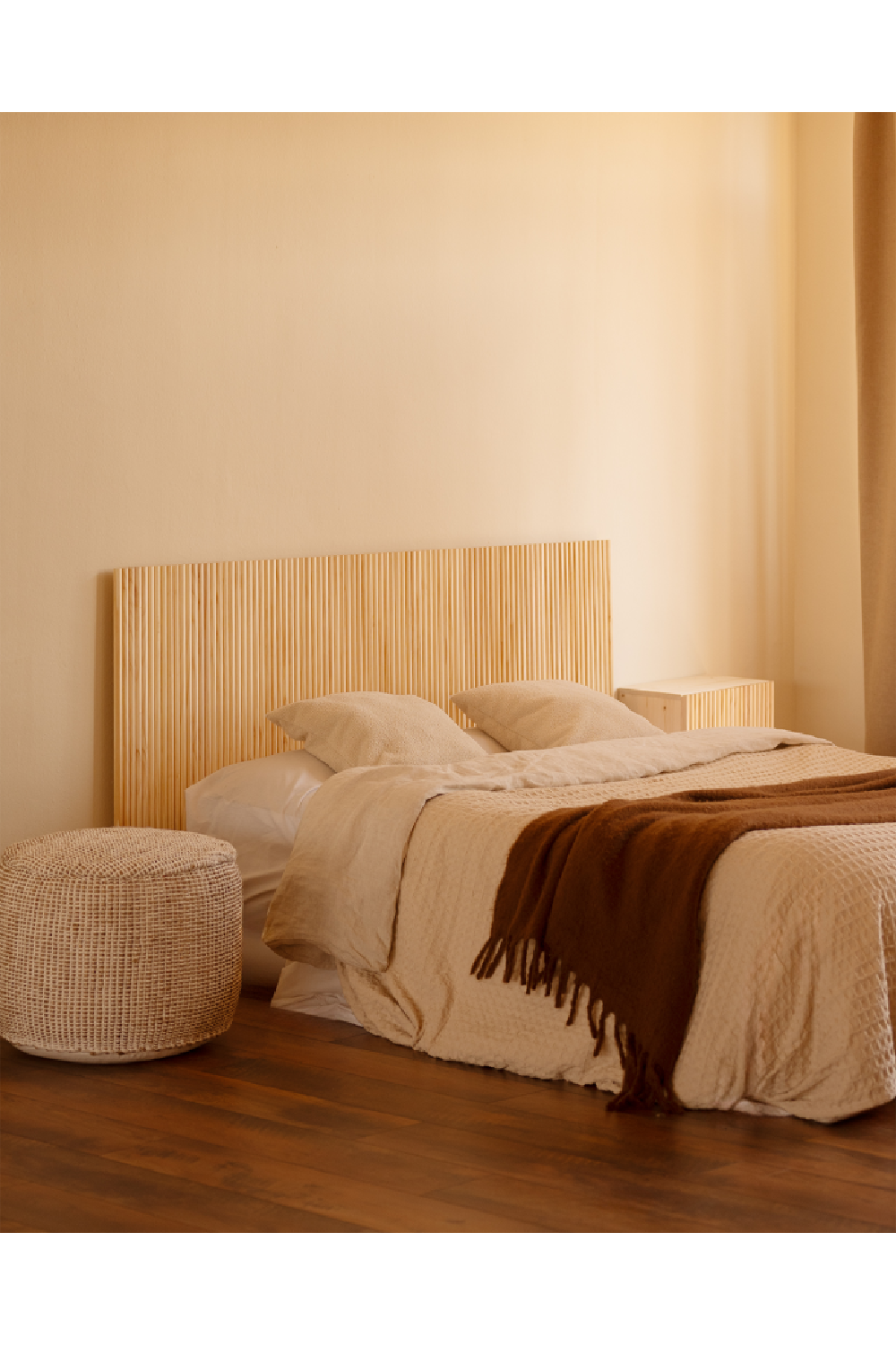 Fluted Wood Headboard | Decowood Bali | Oroa.com