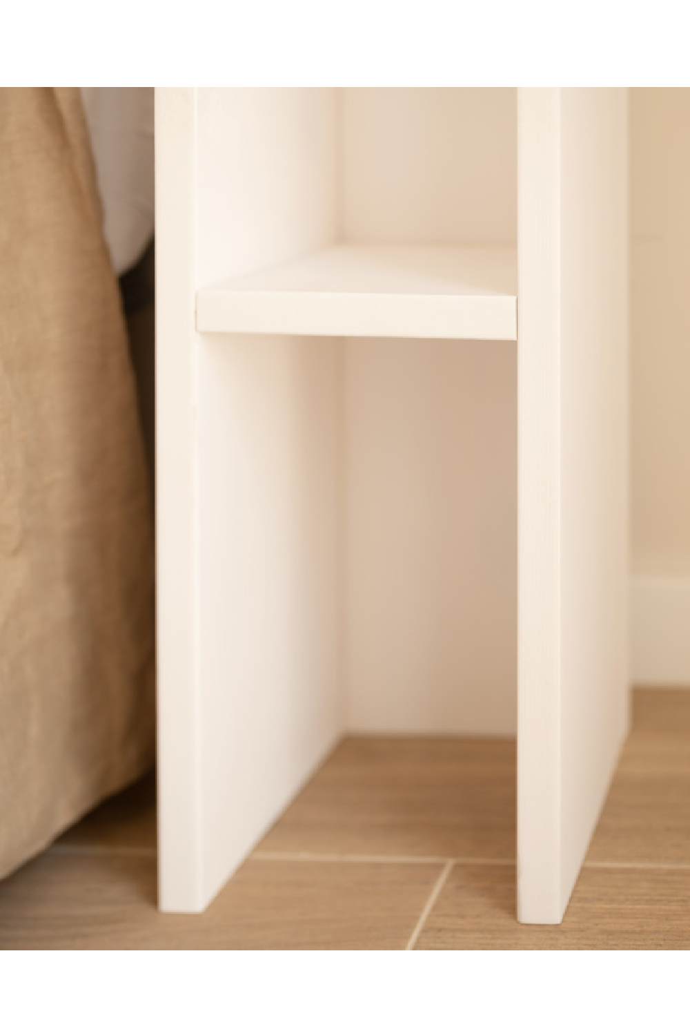 Fir Wood Bedside Table | Decowood Lina | Oroa.com