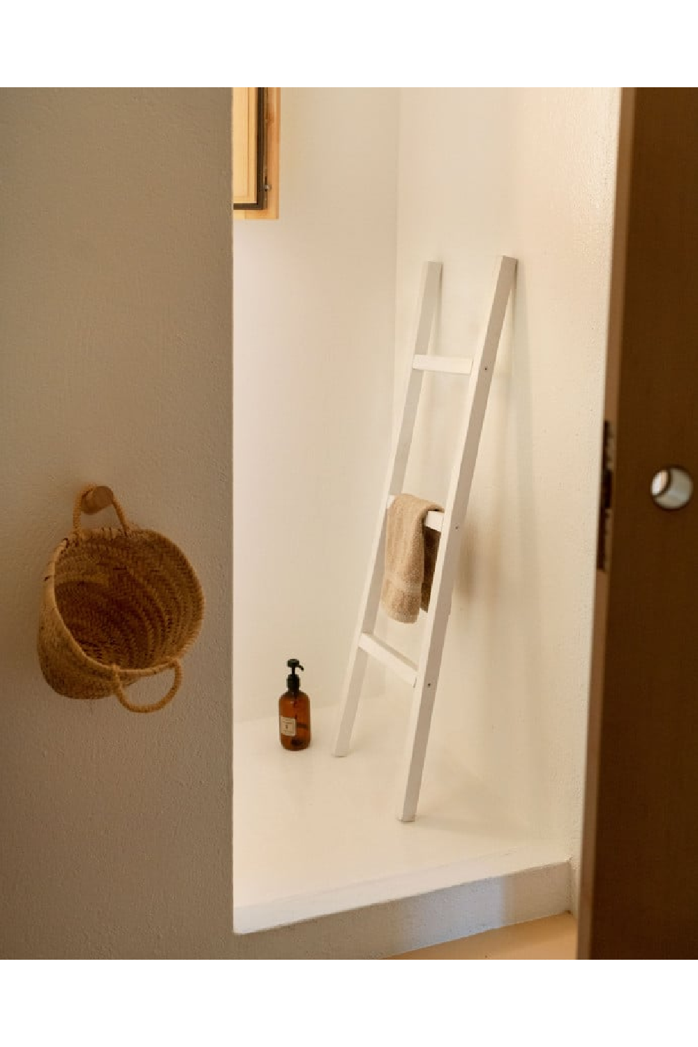 Solid Pine Wood Ladder S | Decowood Stairs | OROA.com