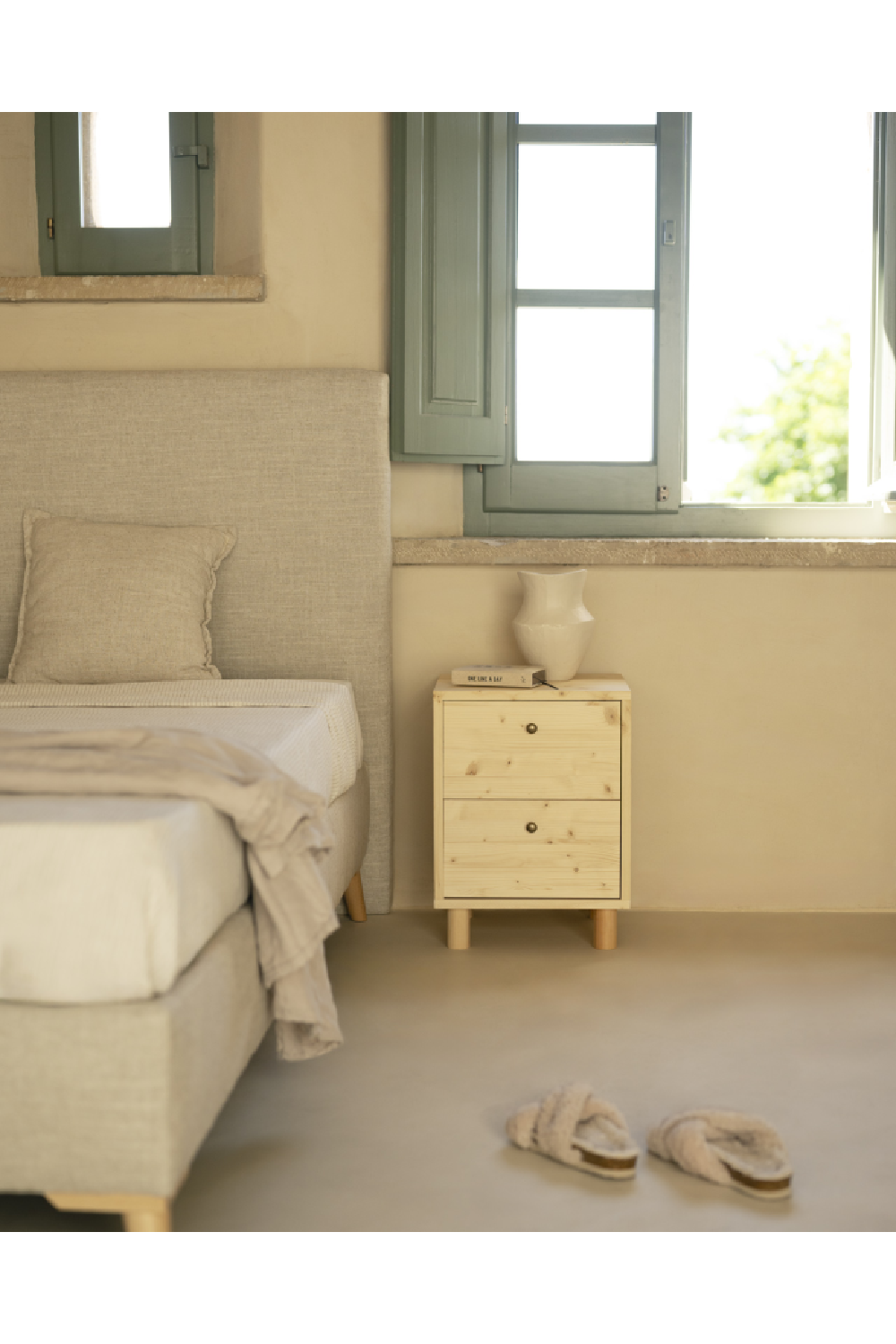 2-Drawer Wooden Nighstand Set (2) | Decowood Saura | Oroa.com