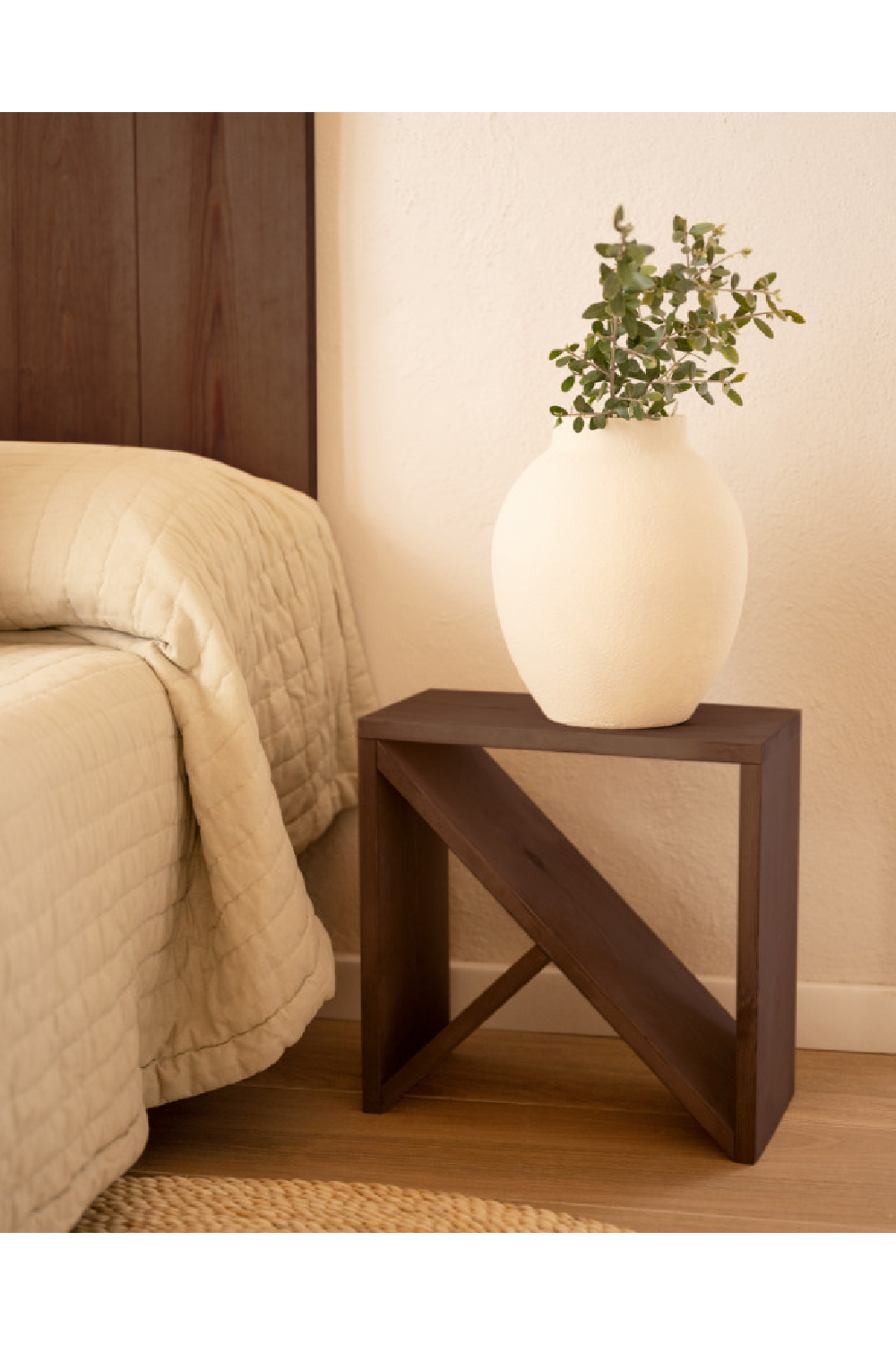 Wooden Headboard and Nordic Bedside Table | Decowood Flandes + Stoke | Oroa.com