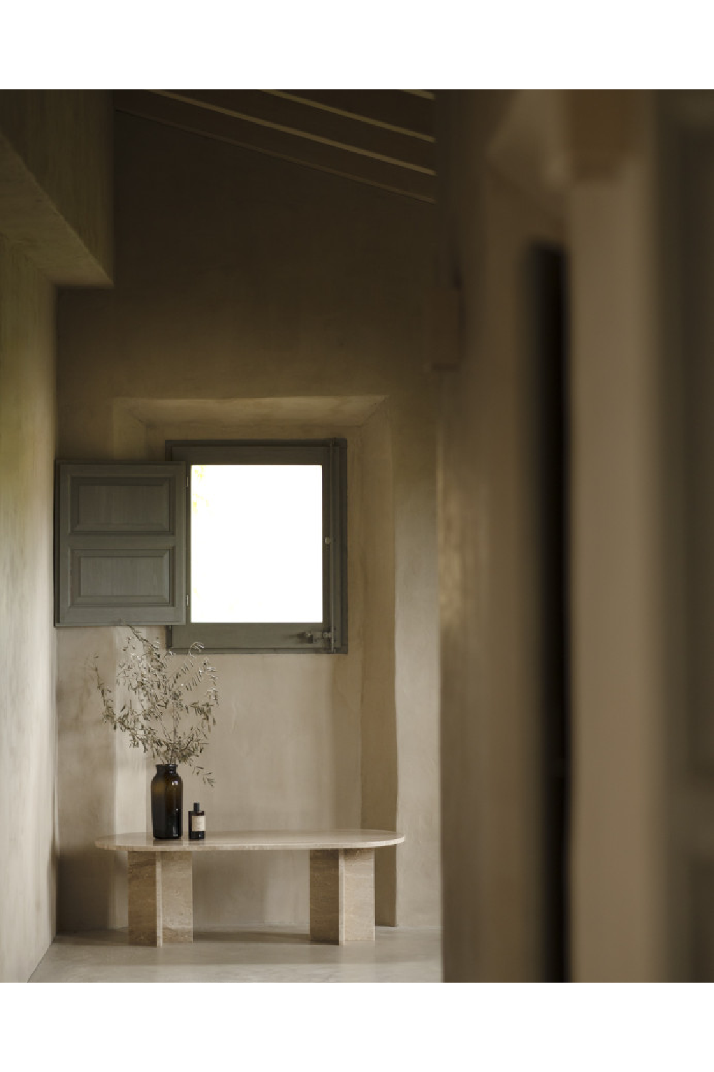 Oval Marble Coffee Table | Decowood Tuscany | Oroa.com